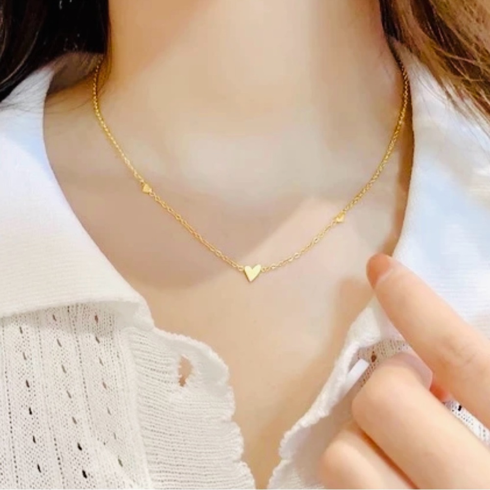 Elegant Gold Heart Necklace